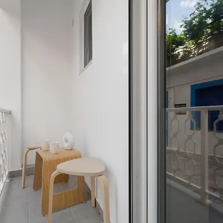 Alpha & Omega Карпатос